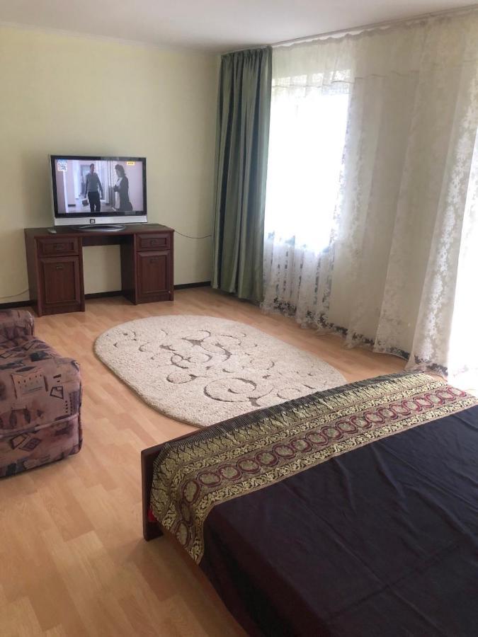 Квартира З Виглядом На Озеро Ternopil Exterior foto