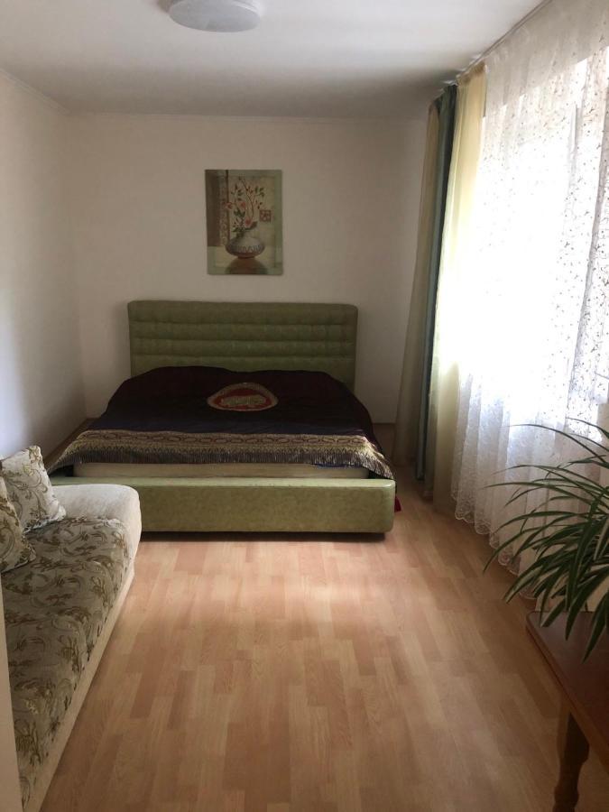 Квартира З Виглядом На Озеро Ternopil Exterior foto